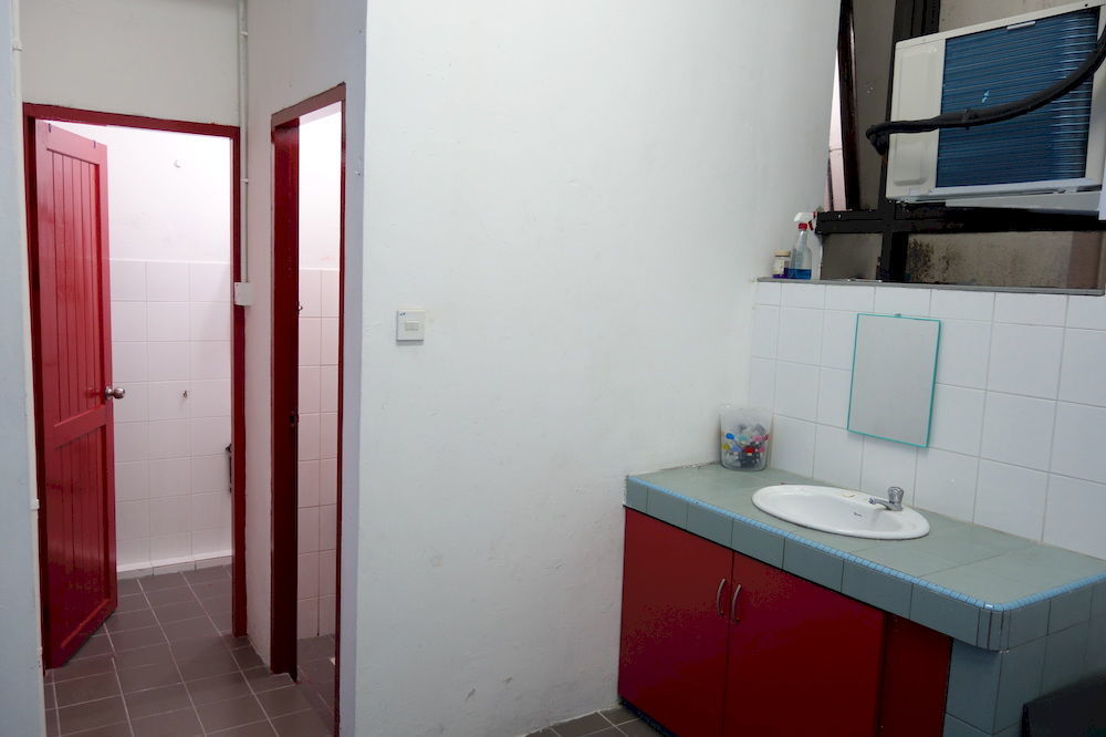 Hero Hostel Kuching Kültér fotó