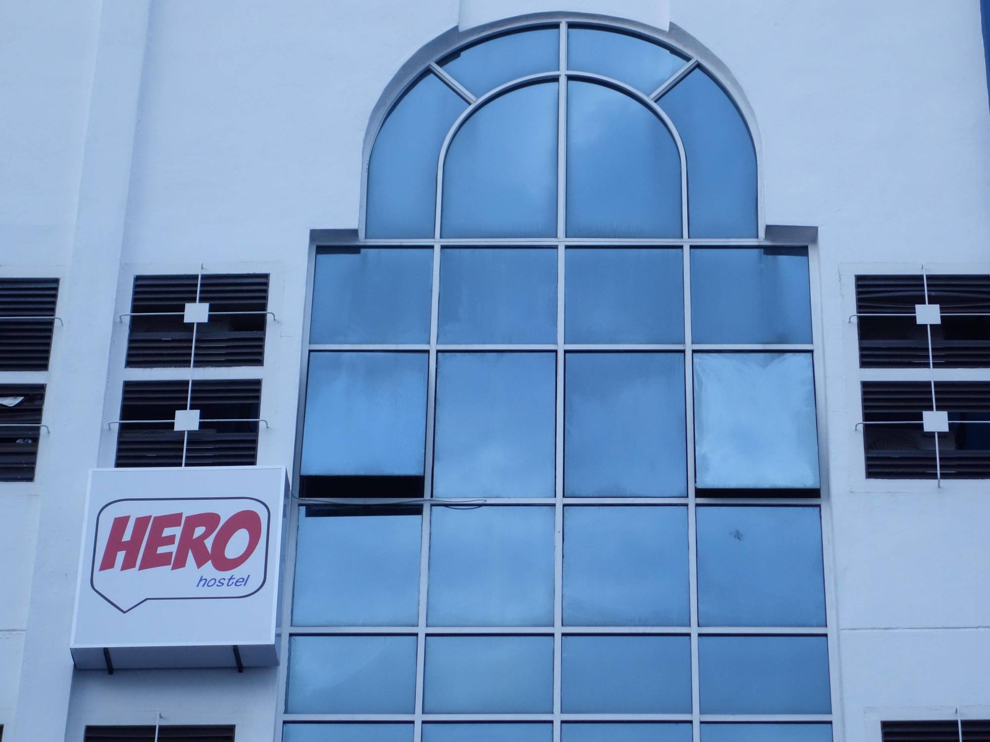 Hero Hostel Kuching Kültér fotó