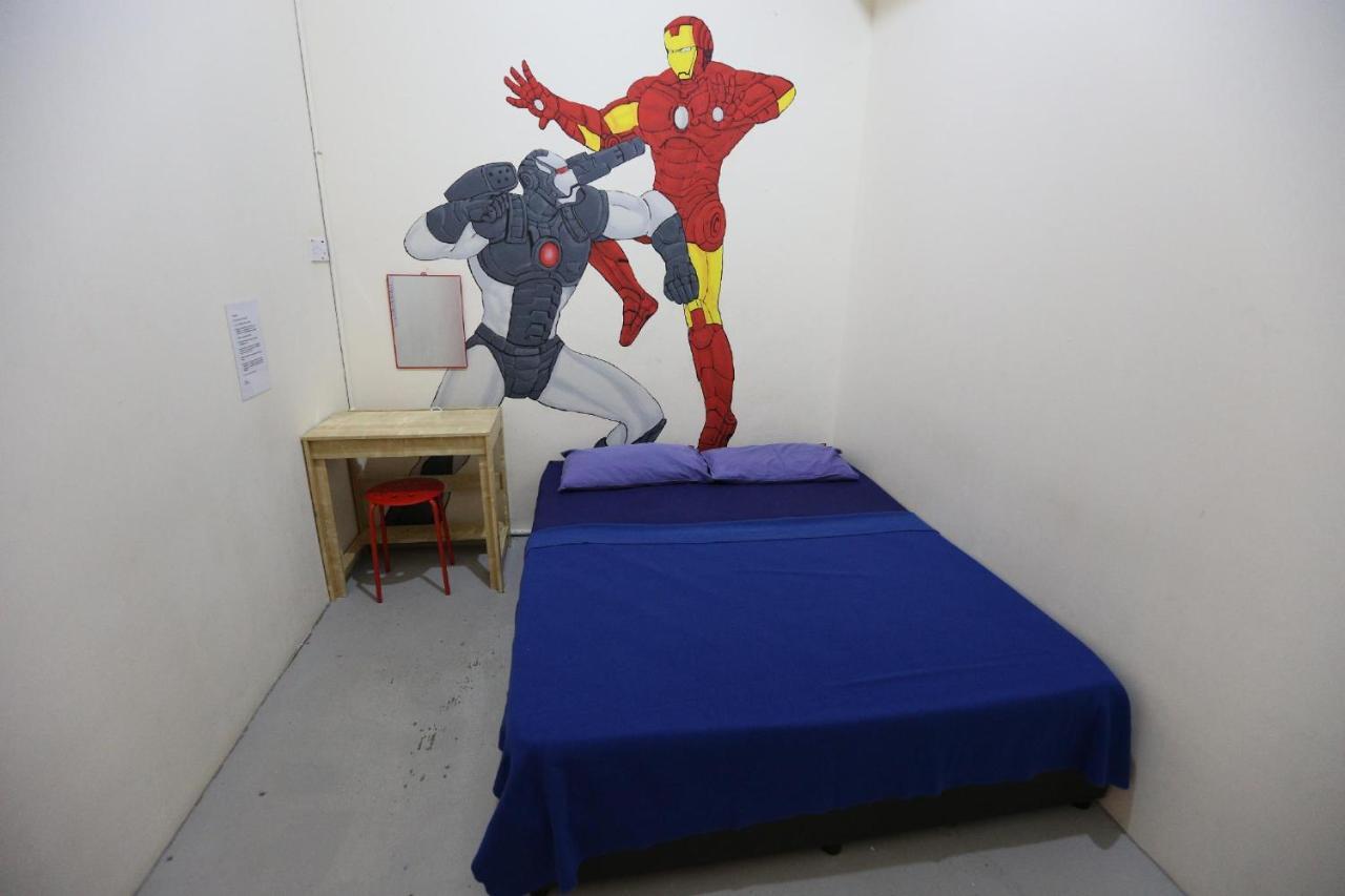 Hero Hostel Kuching Kültér fotó