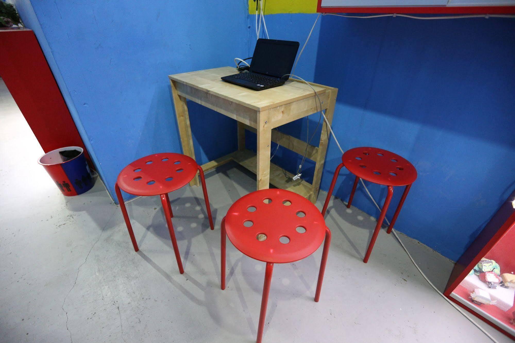 Hero Hostel Kuching Kültér fotó