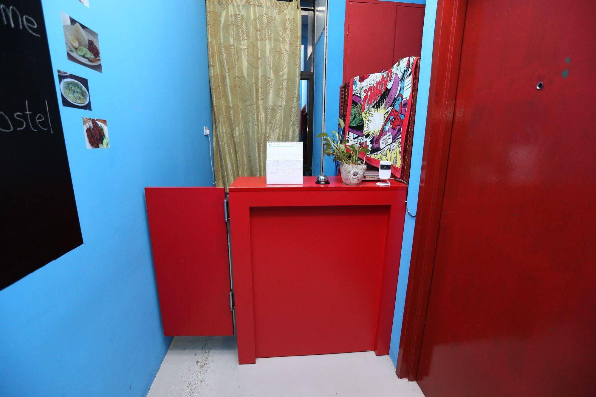 Hero Hostel Kuching Kültér fotó