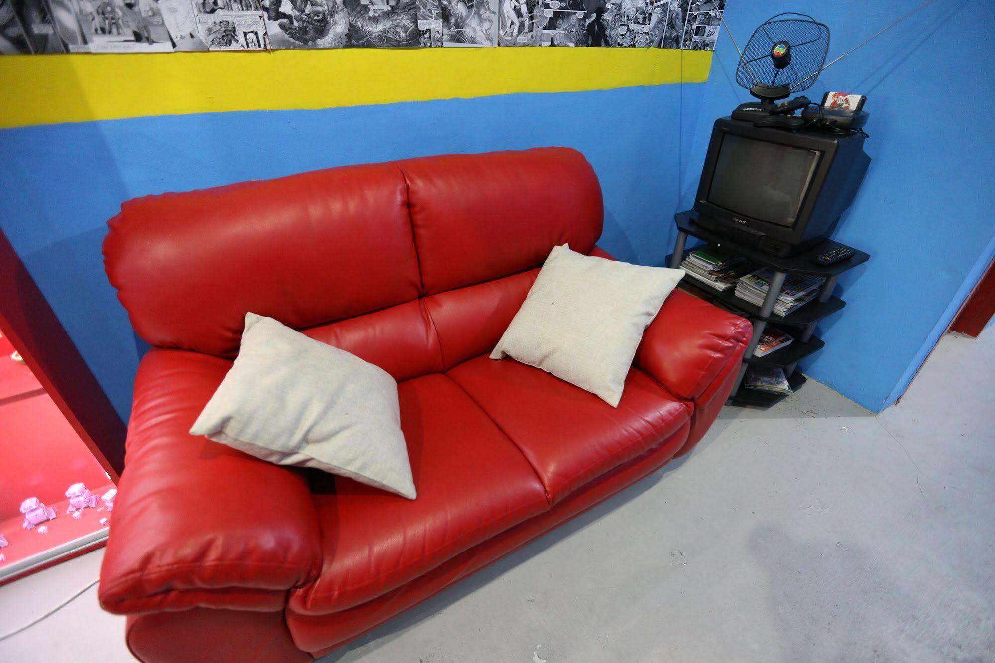 Hero Hostel Kuching Kültér fotó